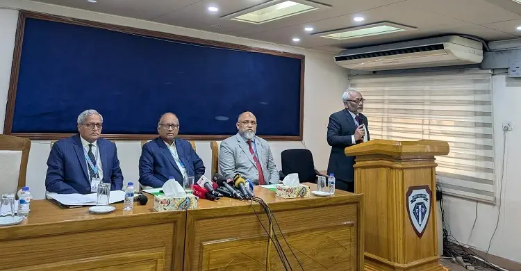 কেউ চাপ দিলে তার নাম প্রকাশ করে দেবো: দুদক চেয়ারম্যান