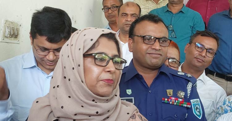 ঠাকুরগাঁওয়ে দুদকের মুখোমুখি সরকারি-বেসরকারি ৩৪ দপ্তর