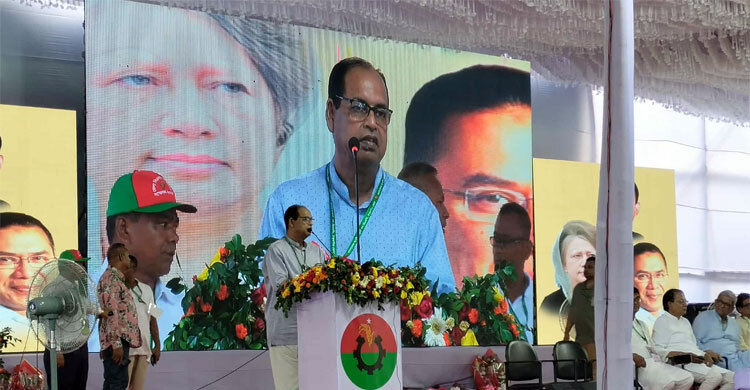 শেখ হাসিনার গলায় গামছা দিয়ে টেনে আনা হবে: দুদু