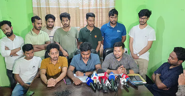 অনতিবিলম্বে ডুয়েট উপাচার্যের পদত্যাগ দাবি, ২৫০ জনকে আসামি করে মামলা