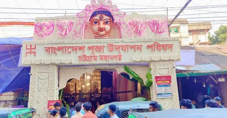 মাকে অনুসরণ করে চট্টগ্রামে পূজামণ্ডপ পরিদর্শনে আসছেন তারেক রহমান