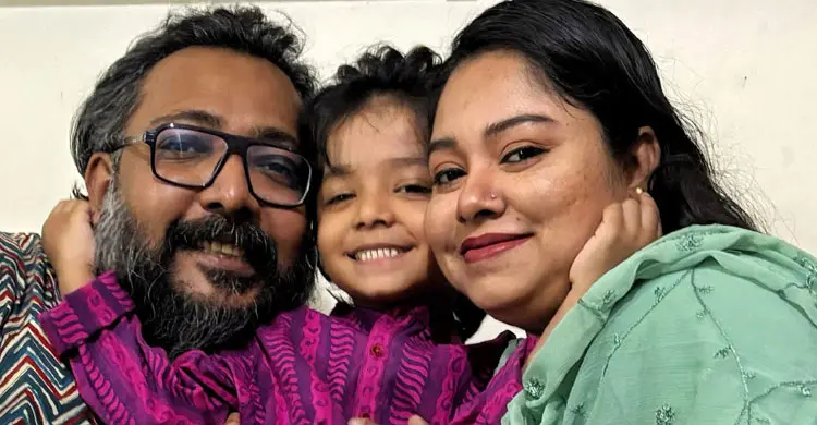 ডেঙ্গুতে স্ত্রীকে হারিয়ে পরদিনই হার্ট অ্যাটাক, হাসপাতালে ড্রামার রুশদী