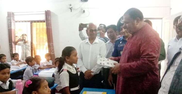 প্রাথমিকের সব ক্লাস এক শিফটে আনা হবে: প্রতিমন্ত্রী