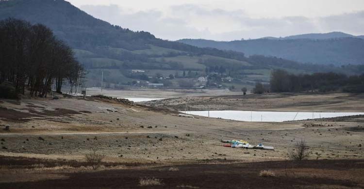 শুকিয়ে যাচ্ছে ইউরোপ, তীব্র পানি সংকটের আশঙ্কা