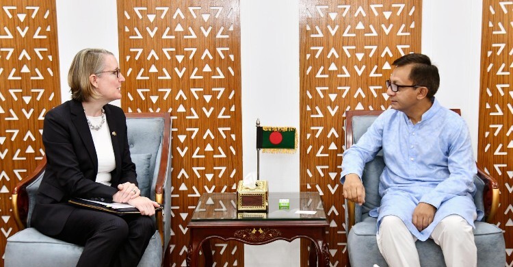 চা, চামড়া ও হালকা প্রকৌশল শিল্পে বিনিয়োগে আগ্রহী যুক্তরাজ্য