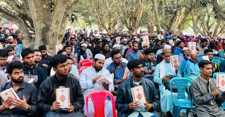 অর্থসহ কোরআন উপহার পেলেন ইবির দুই হাজার শিক্ষার্থী