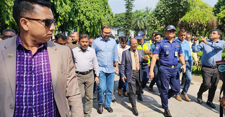 আগামী শিক্ষাবর্ষ থেকে প্রাথমিক-হাইস্কুলে খেলাধুলা বাধ্যতামূলক
