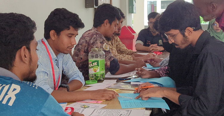 ভর্তিচ্ছুদের সহায়তায় ইবি ছাত্রশিবির