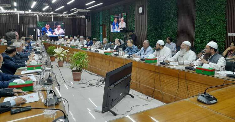 নতজানু হবেন না, নিরপেক্ষ ও শক্ত ভূমিকা নিন: ইসিকে ৬ দল