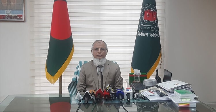 সিইসি সংসদ সদস্যদের শপথ পড়াবেন, এমন কোনো চিঠি পায়নি ইসি