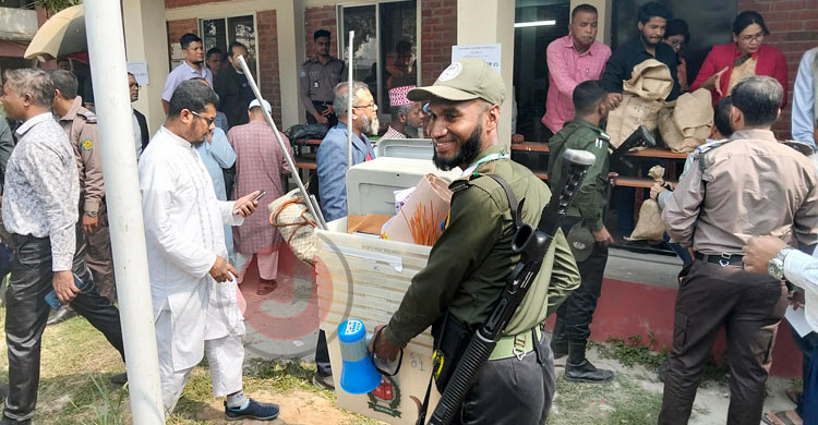 নির্বাচনে মোবাইল নেটওয়ার্ক-ইন্টারনেট সচলে থাকছে বিশেষ টিম