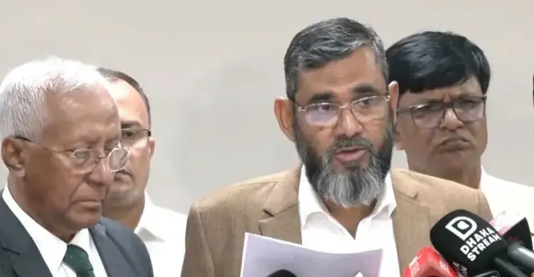 গত সোমবার (১২ অক্টোবর) নির্বাচন কমিশন সচিবালয়ে এক সংবাদ সম্মেলনে ইউপি নির্বাচনের রোডম্যাপ ঘোষণা করেন নির্বাচন কমিশনার (ইসি) আবুল ফজল মো. সানাউল্লাহ/ফাইল ছবি
