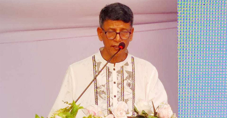 নবীন শিক্ষার্থীদের বরণ করলো মহিলা কলেজ চট্টগ্রাম