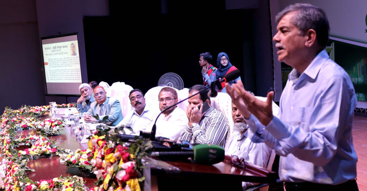 কখনো ভাবিনি দাসত্ব থেকে বের হতে পারবো: শিক্ষা উপদেষ্টা