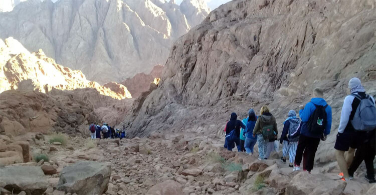 পবিত্র তুর পাহাড়ে রিসোর্টের ছায়া, ঐতিহ্য সংকটে