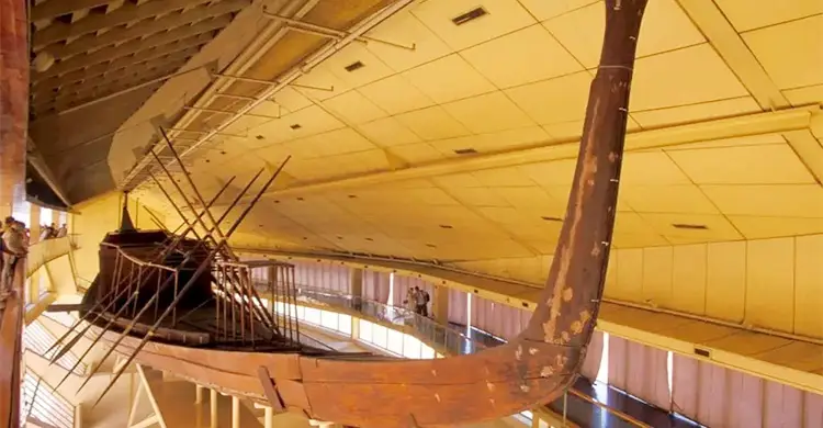 মিশরে ফেরাউন খুফুর প্রাচীন সৌর নৌকার সংরক্ষণ কার্যক্রম শুরু