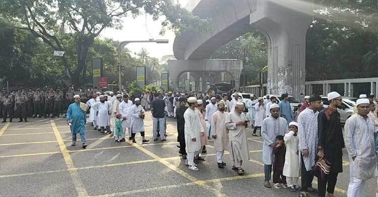 ত্যাগের উৎসবে আনন্দের জোয়ার দেশজুড়ে