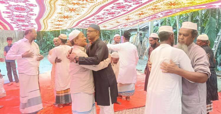 সৌদির সঙ্গে মিল রেখে দেশের বিভিন্ন স্থানে ঈদুল আজহা উদযাপন