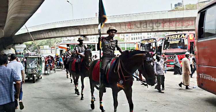 যাত্রীর চাপহীন নির্বিঘ্ন ঈদযাত্রা