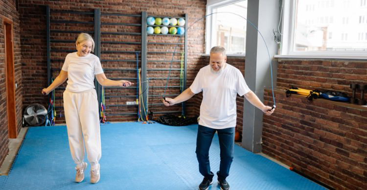 ৬০-এর পরও ফিট থাকবেন যেভাবে