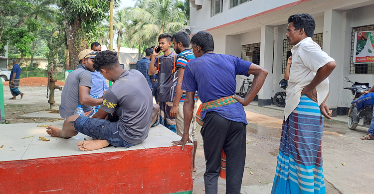 সেতুর কাজ করতে গিয়ে প্রাণ গেলো নির্মাণ শ্রমিকের