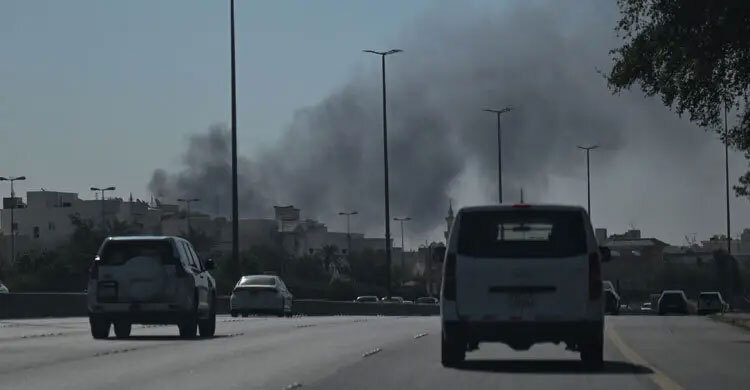 Iran Guards say capable of 6-month intense war