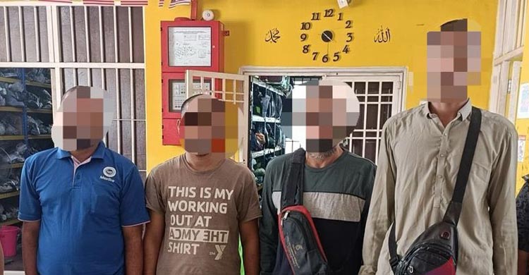 ৪৯ বাংলাদেশিকে ফেরত পাঠালো মালয়েশিয়া