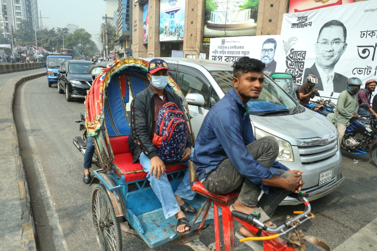 ফাঁকা ঢাকা, ঠিক যেন ঈদের আমেজ