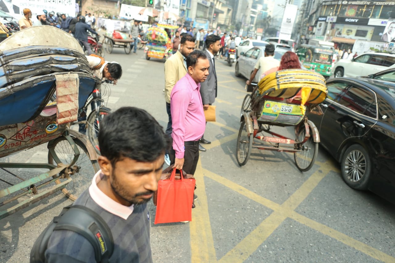 ফাঁকা ঢাকা, ঠিক যেন ঈদের আমেজ