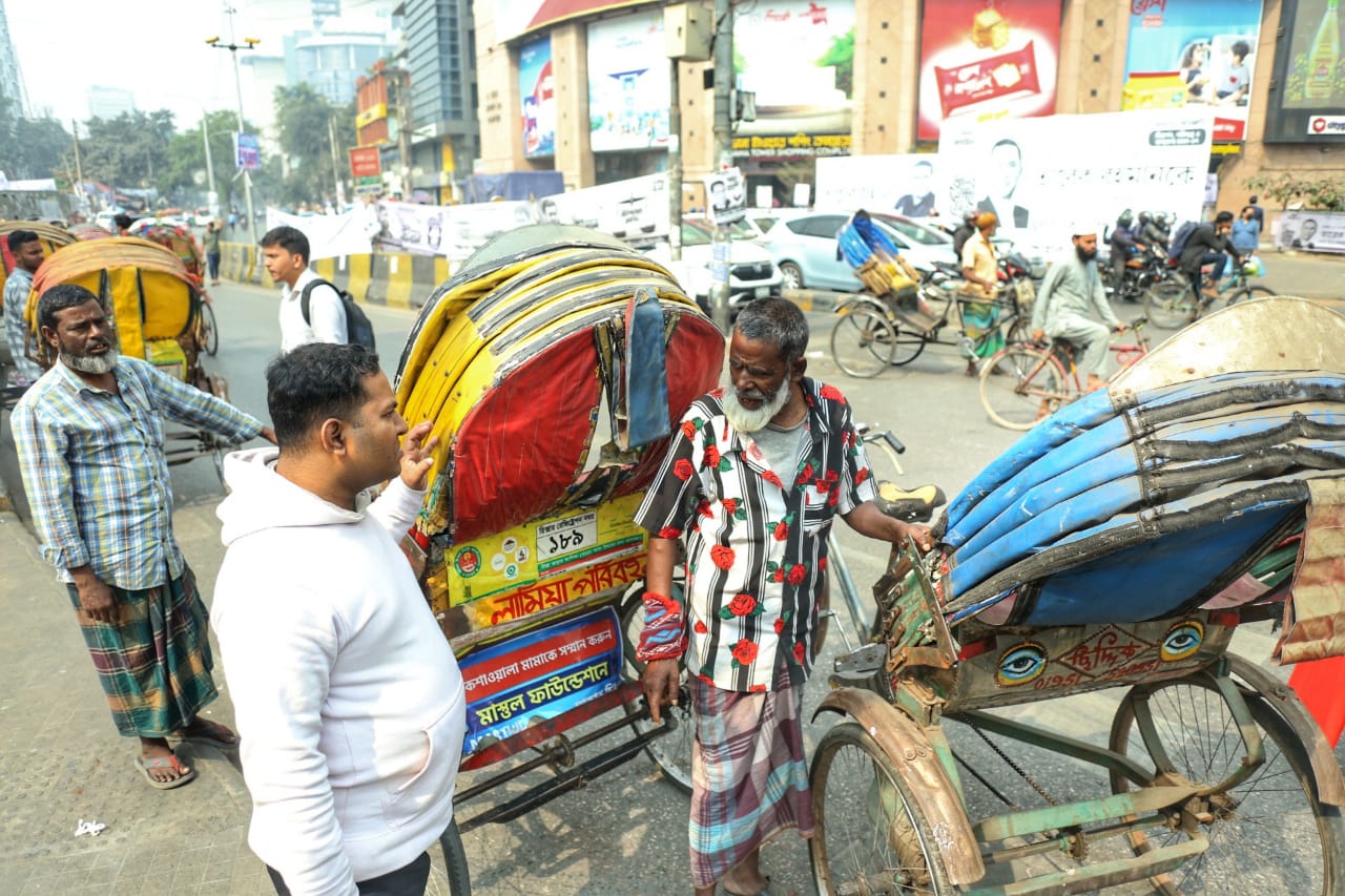 ফাঁকা ঢাকা, ঠিক যেন ঈদের আমেজ