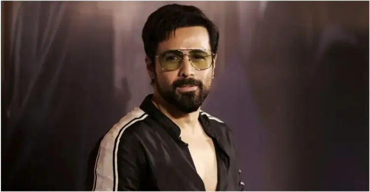 বাথরুমে লুকিয়ে রক্ষা পান ইমরান হাশমি