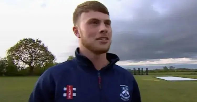 টানা ছয় বলে ছয় উইকেটের রেকর্ড ইংলিশ পেসারের