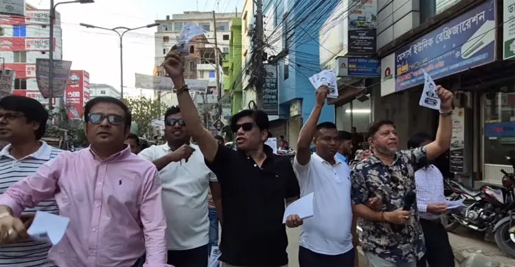 উপনির্বাচনে বিএনপি প্রার্থীর পক্ষে প্রচারণায় ইথুন বাবু, পলাশ, মৌসুমীরা