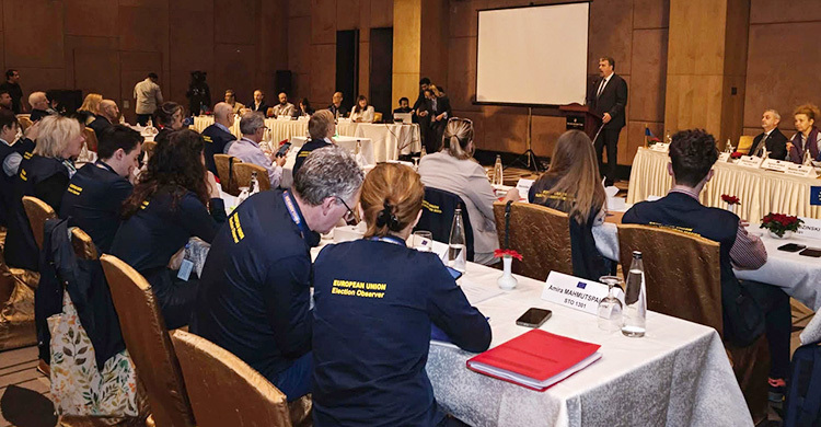 মঙ্গলবার ২০০ পর্যবেক্ষক নিয়ে মাঠে নামছে ইইউ