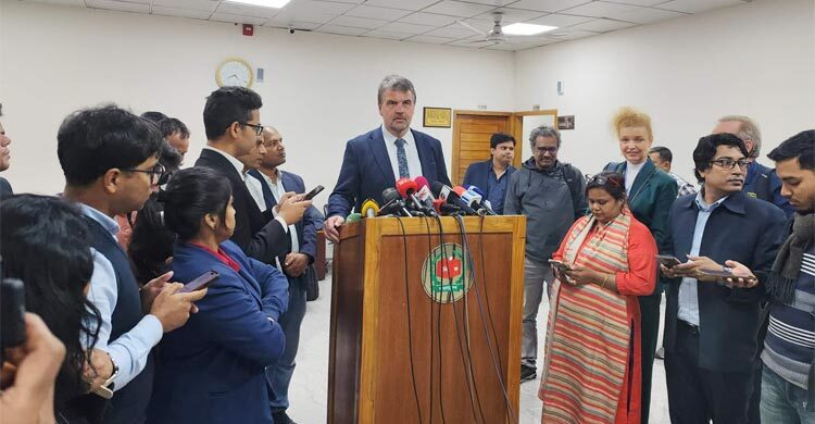 নির্বাচন পর্যবেক্ষণে আসবে ইইউয়ের ২০০ প্রতিনিধি