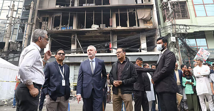 Attacks on Prothom Alo, Daily Star direct assault on press freedom: Miller