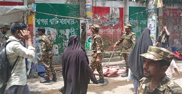 চট্টগ্রামে চসিকের অভিযানে ৪০ অবৈধ দোকান উচ্ছেদ