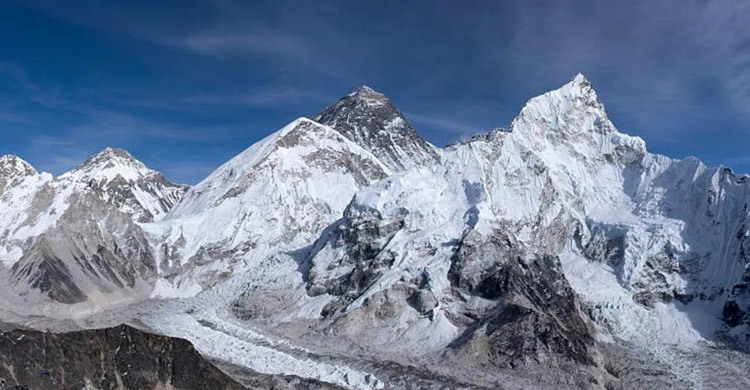 Arun River seems pushing Mount Everest higher