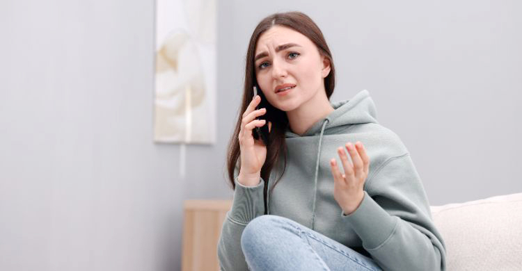 বারবার নিজের আচরণ ব্যাখ্যা করা কীসের লক্ষণ?