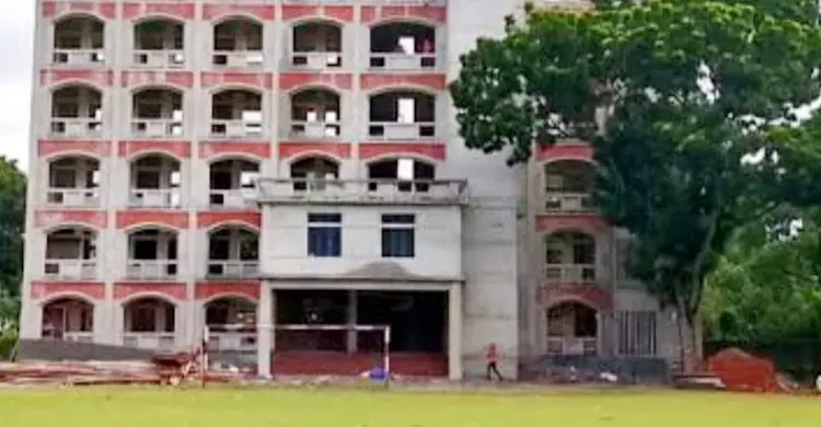 নকলের দায়ে এইচএসসির এক কেন্দ্রে ৫ পরীক্ষার্থীকে বহিষ্কার