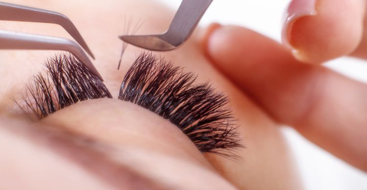 আইল্যাশ এক্সটেনশনে&zwnj; যে ভুলগুলো করবেন না 