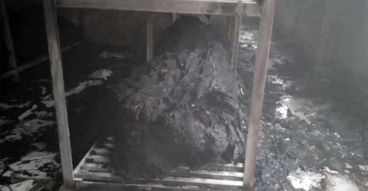 গাজীপুরে পোশাক কারখানায় অগ্নিকাণ্ড