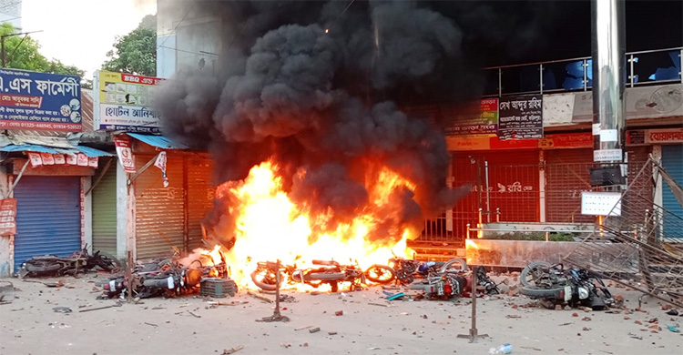 বিপ্লব ও সংহতি দিবসে বিএনপির দুই গ্রুপের সংঘর্ষ, আহত ২৫