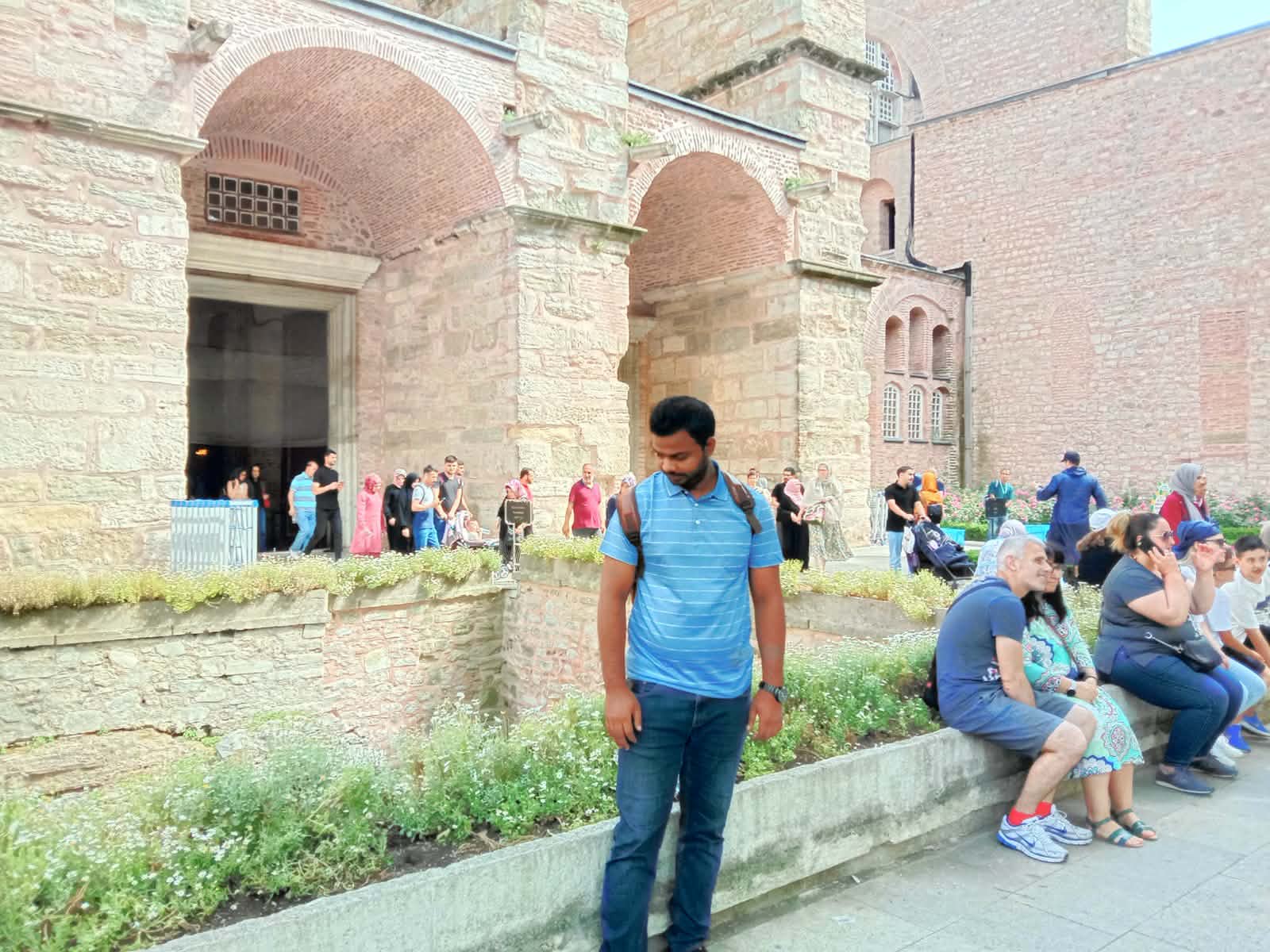 স্বর্ণালি আলোয় মোড়া এক নগরী ইস্তাম্বুল