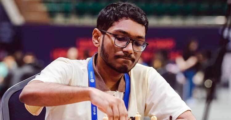 দেশের ষষ্ঠ গ্র্যান্ডমাস্টার হওয়ার পথে ফাহাদ রহমান