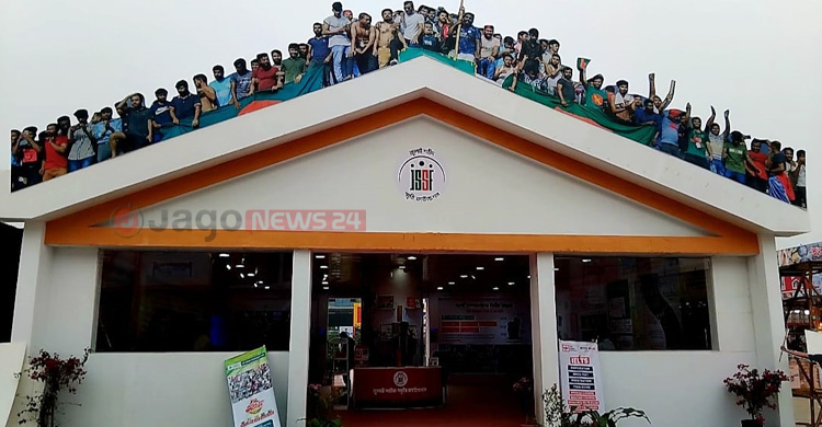 বাণিজ্যমেলায় আবু সাঈদ-মুগ্ধদের বীরত্বগাথা, আপ্লুত দর্শনার্থীরা