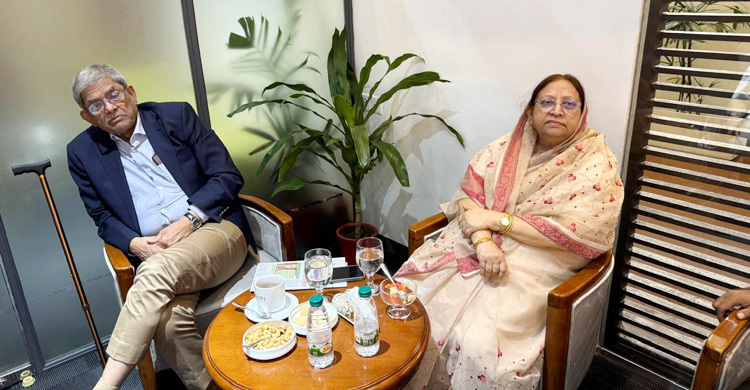 চিকিৎসার জন্য সস্ত্রীক ব্যাংকক যাচ্ছেন মির্জা ফখরুল