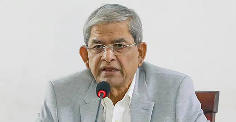 পদ্মায় ডুবলো যাত্রীবাহী বাস, ‘কর্তৃপক্ষের অবহেলা’ দেখছেন মির্জা ফখরুল