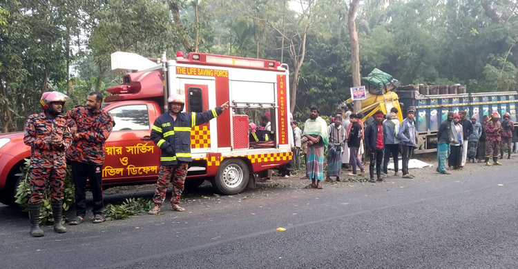 বাগেরহাটে পৃথক সড়ক দুর্ঘটনায় নিহত ২