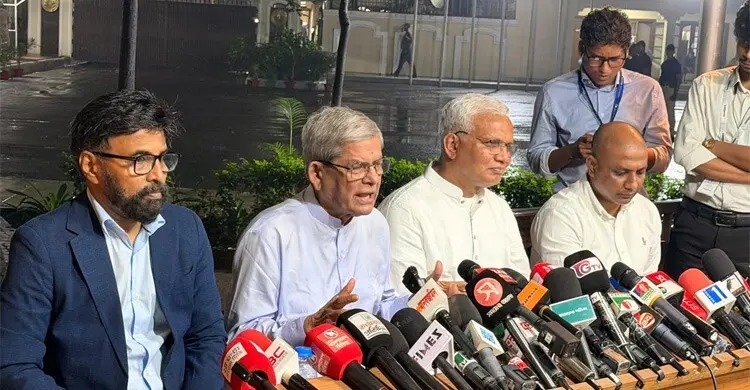 মিত্রদের ধন্যবাদ প্রধানমন্ত্রীর, ৩১ দফা-জুলাই সনদ বাস্তবায়নের অঙ্গীকার